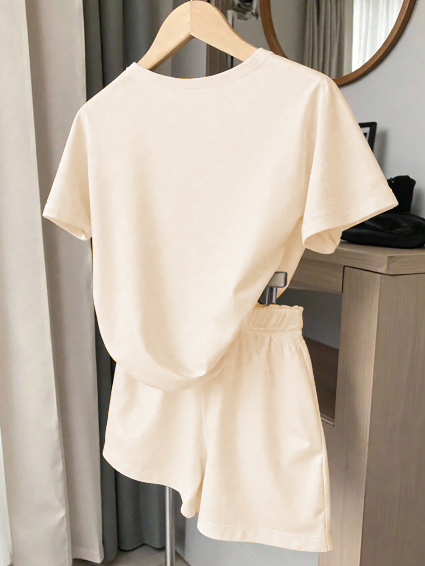 Women's Casual Outfit, a Must- - Summer Clothing Must Haves ulasan dan harga