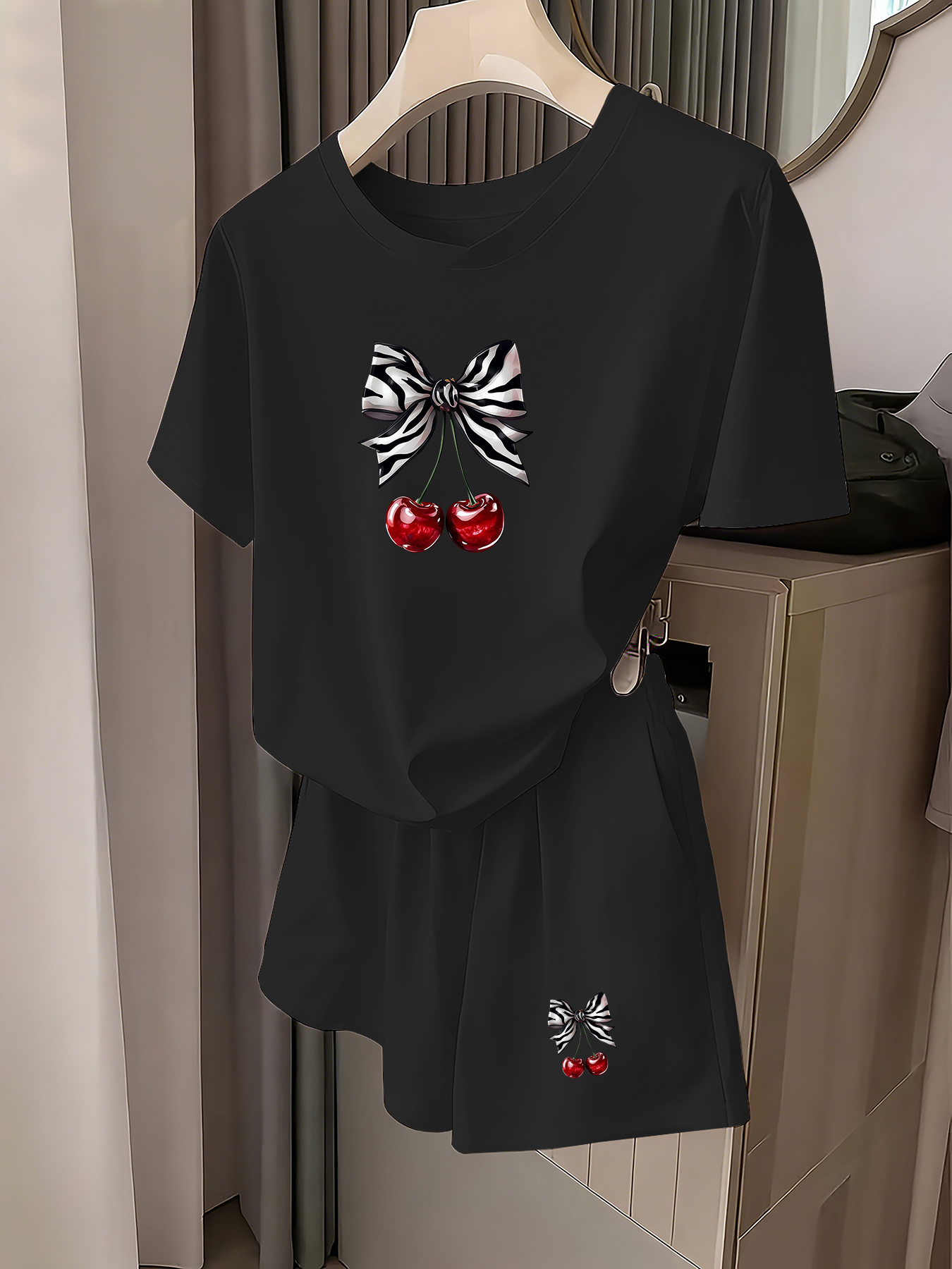 Women's Casual Outfit, a Must- - Summer Clothing Must Haves ulasan dan harga